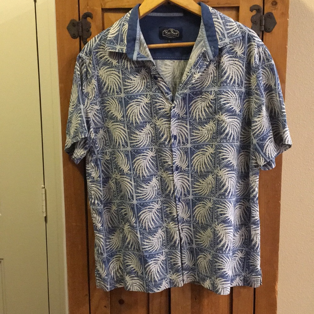Men’s button down L